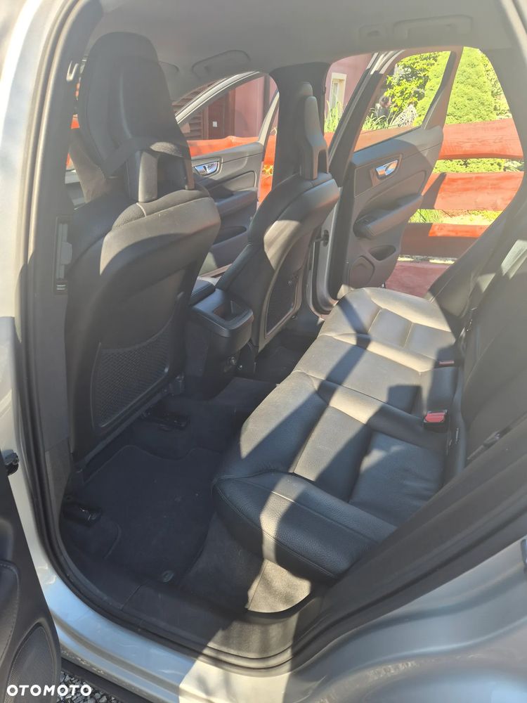 Volvo XC 60 D4 AWD Momentum - 10