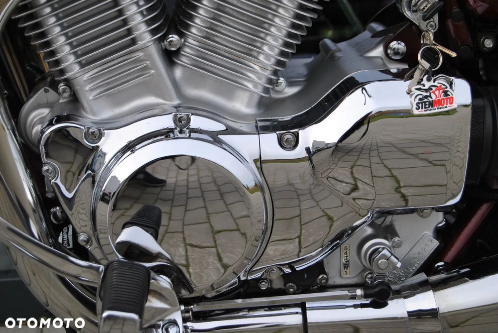 Suzuki Intruder - 25