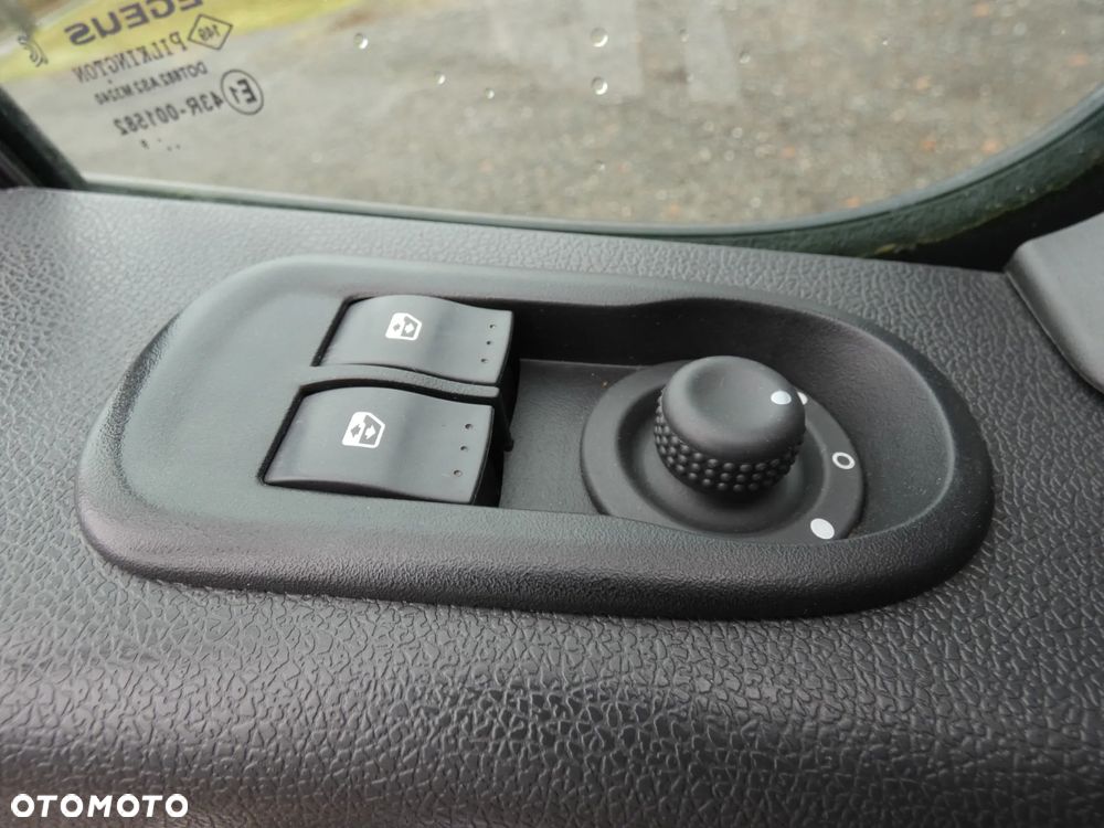 Renault Master, podnośnik koszowy, VERSALIFT VTL - 145F, 14,5 m, nawigacja - 23