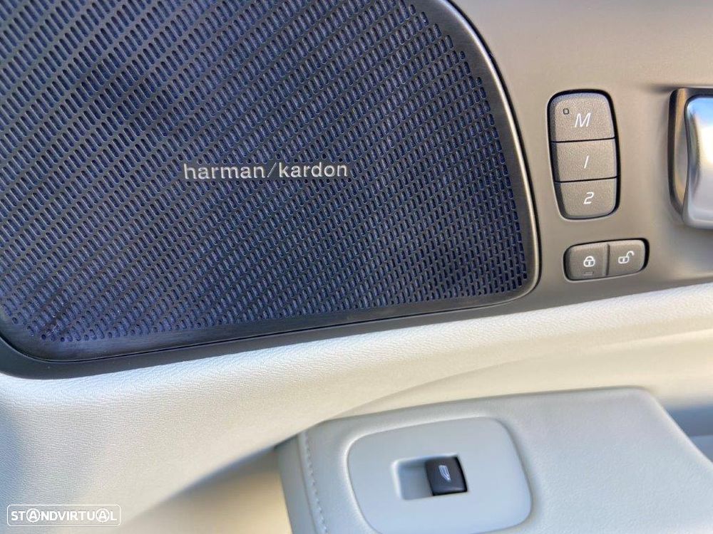 Volvo V60 2.0 T6 AWD TE Plus Bright - 26