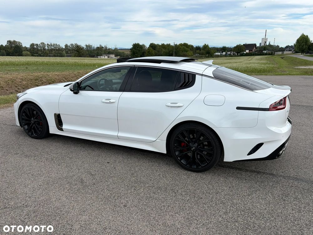 Kia Stinger 2.0 T-GDI GT Line - 10