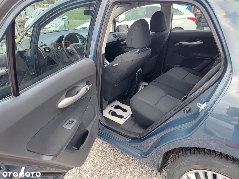 Toyota Auris 2.0 D-4D - 16