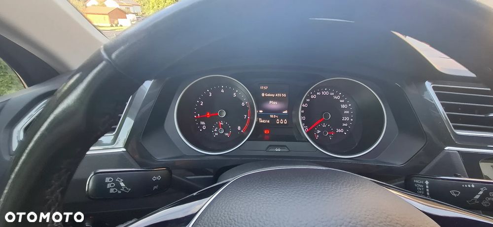 Volkswagen Tiguan - 10