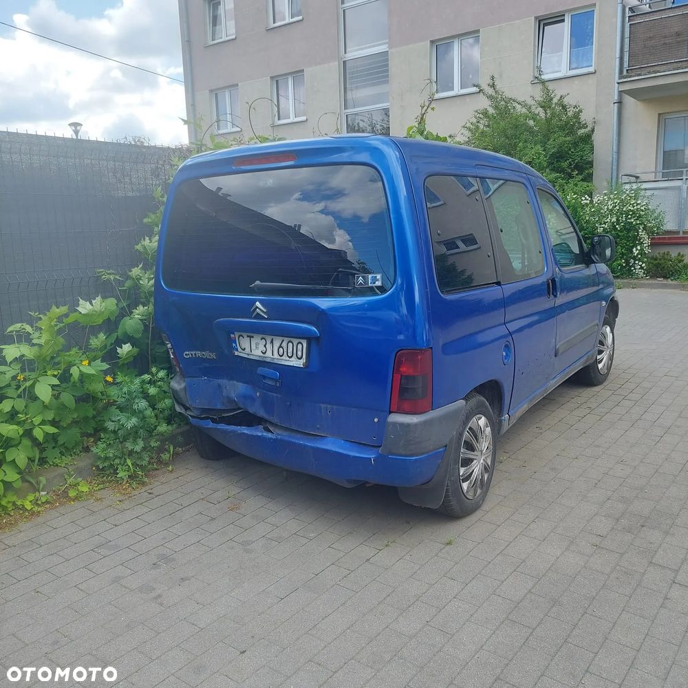 Citroen Berlingo 2002 photo 2