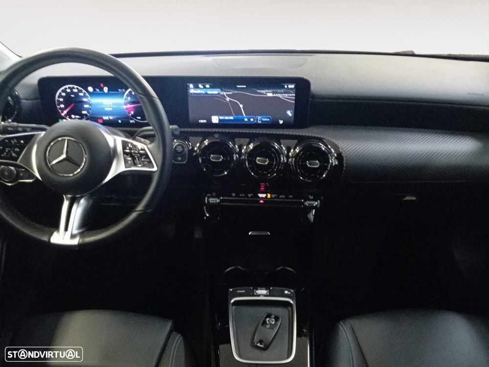 Mercedes-Benz A 200 - 10
