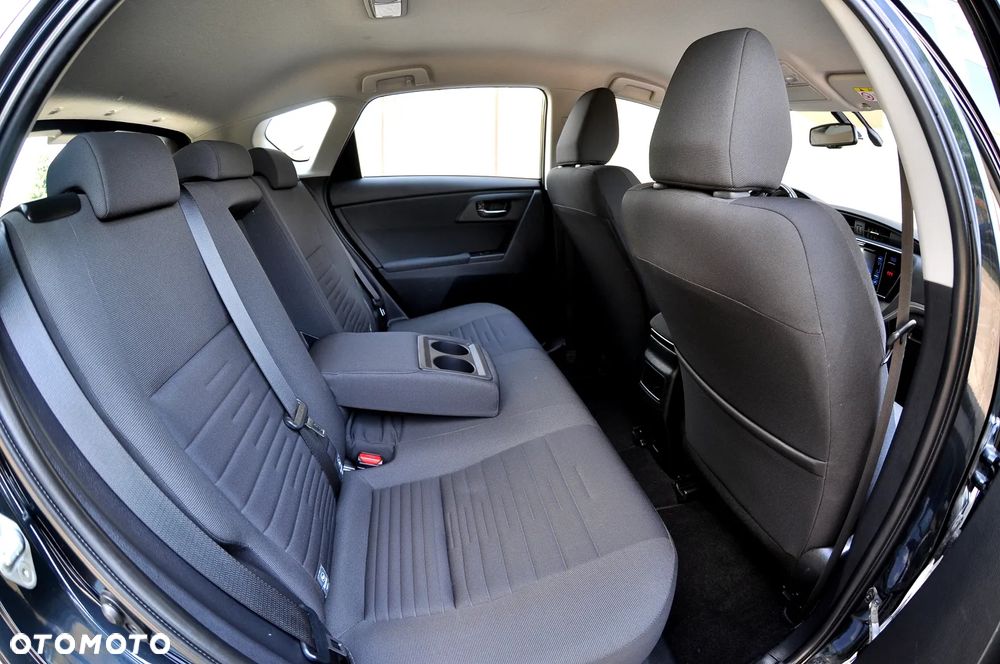 Toyota Auris 1.8 HSD Sol - 25