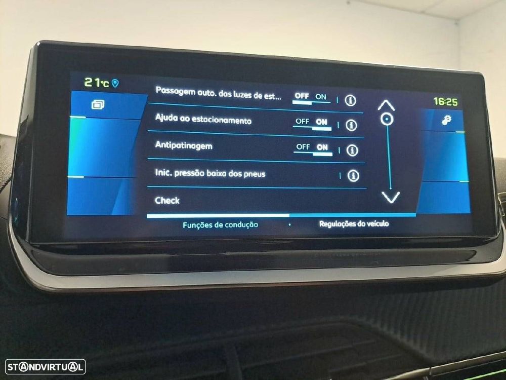 Peugeot e-208 50 kWh GT - 23