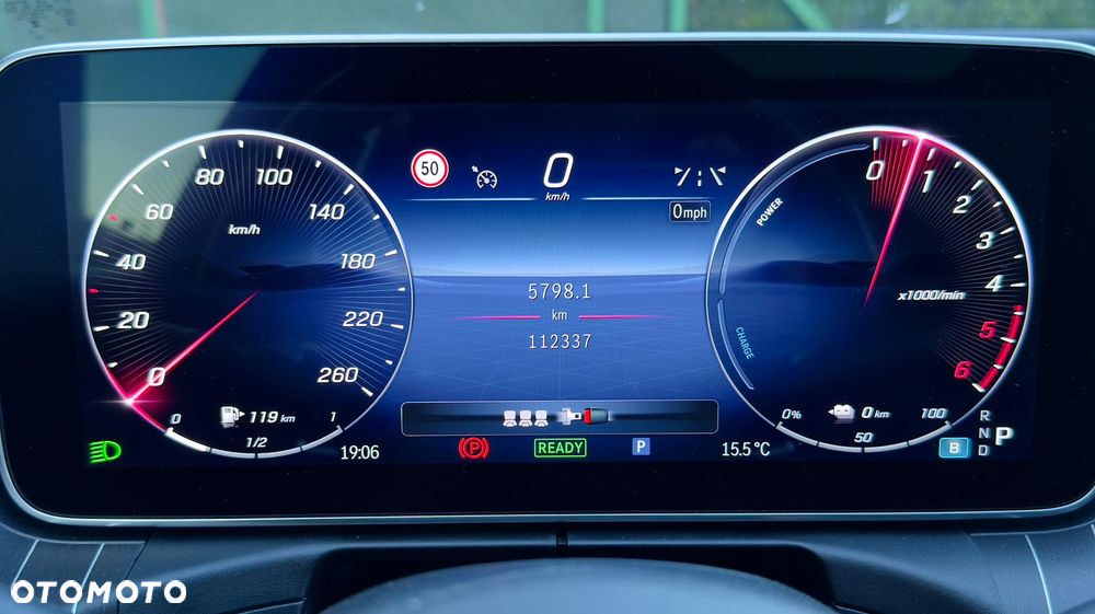 Mercedes-Benz Klasa C ver-300-de-phev-4--matic-amg - 33