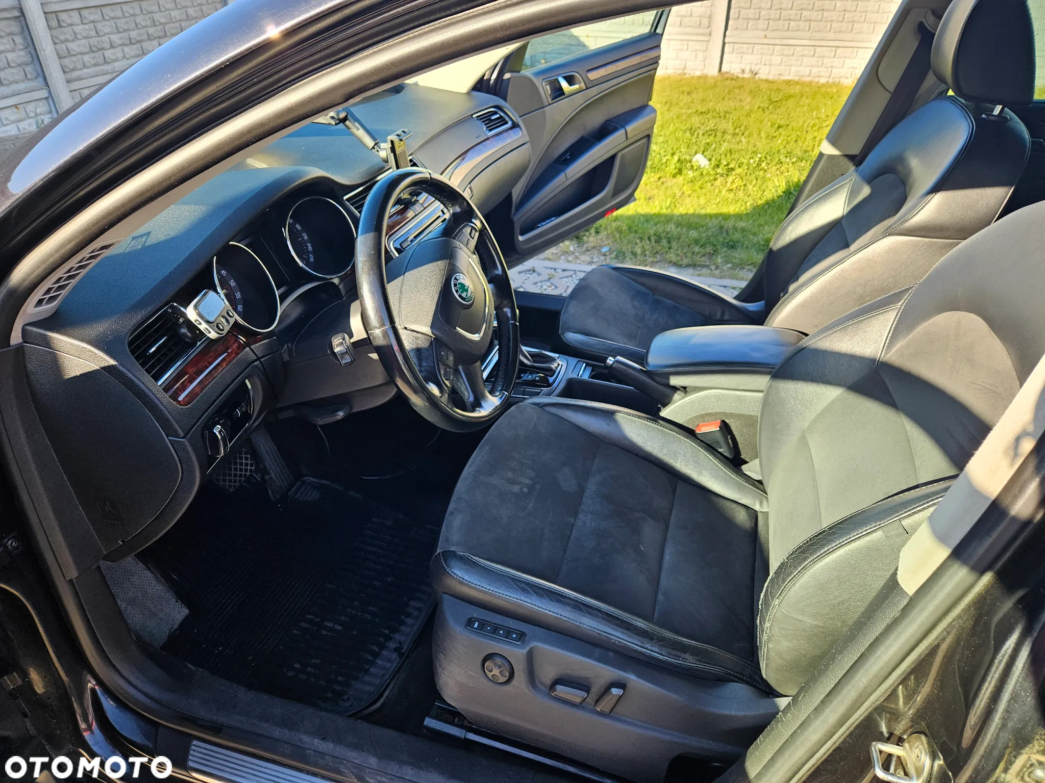 Skoda Superb 2.0 TDI Elegance DSG - 17