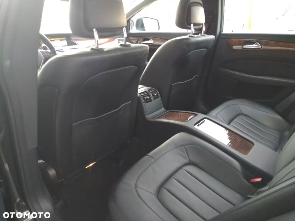 Mercedes-Benz CLS - 21