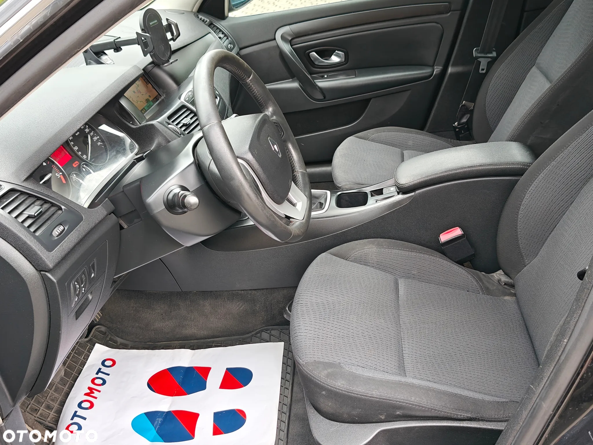 Renault Laguna 2.0 dCi FAP Privilege - 10