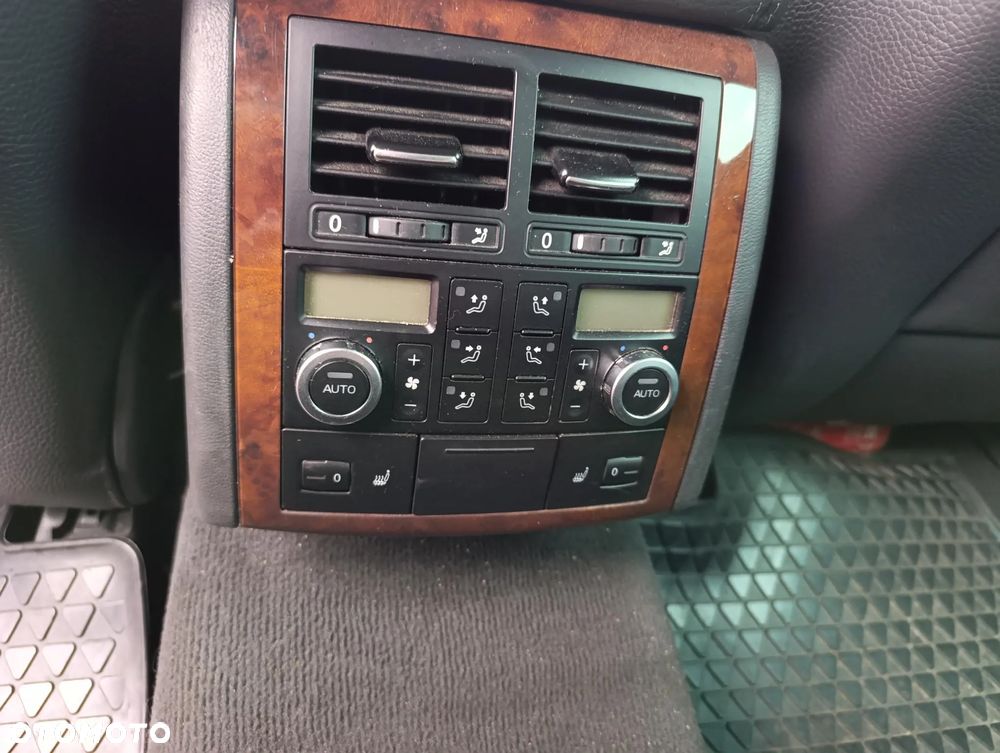 Volkswagen Touareg 3.0 V6 TDI Tiptr - 9