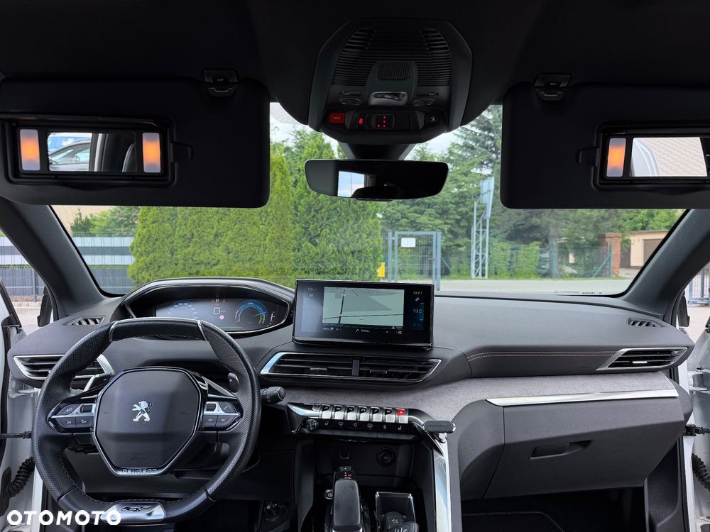 Peugeot 3008 1.6 PureTech HYbrid Allure S&S EAT8 - 26