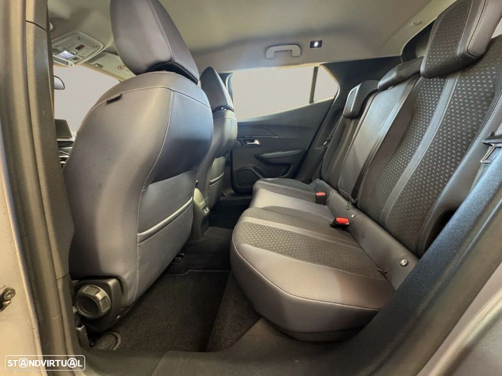 Peugeot 2008 1.2 PureTech Allure Pack — fotografia 18