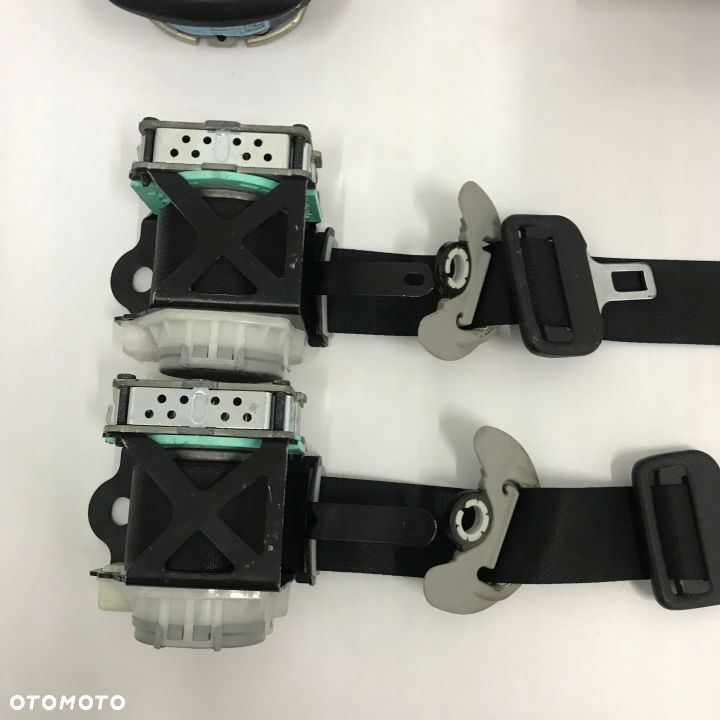 TOYOTA VERSO DESKA KONSOLA AIRBAG PASY PULPIT KPL - 8