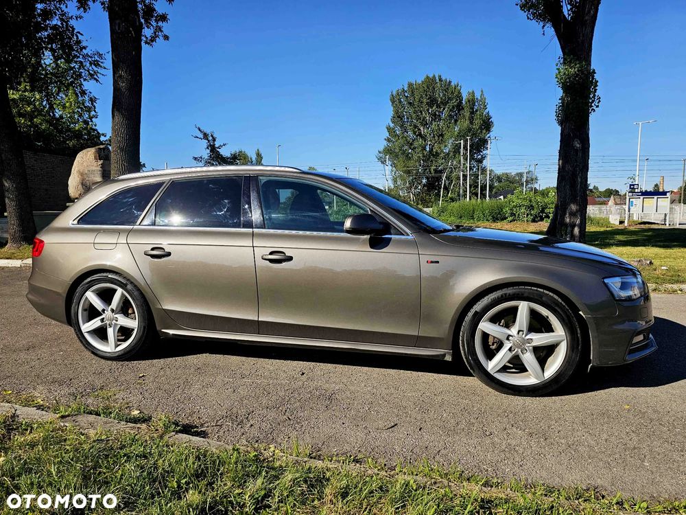 Audi A4 Avant 2.0 TDI DPF quattro S tronic S line Sportpaket - 12