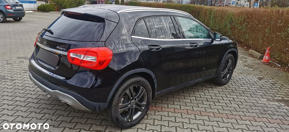 Mercedes-Benz GLA 250 4-Matic AMG Line - 5
