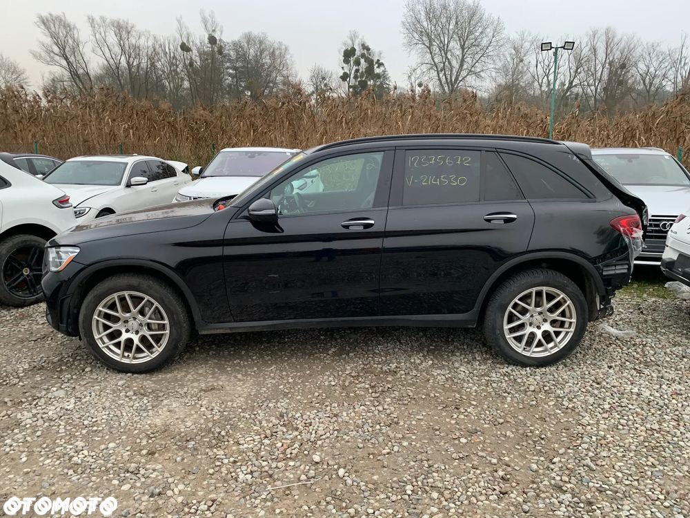 Mercedes-Benz GLC 300 4Matic 9G-TRONIC AMG Line Advanced - 7