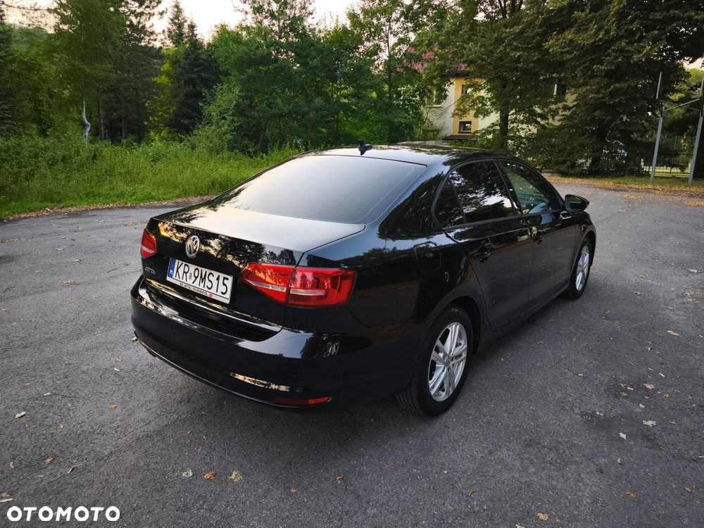 Volkswagen Jetta 2.0 Base - 5