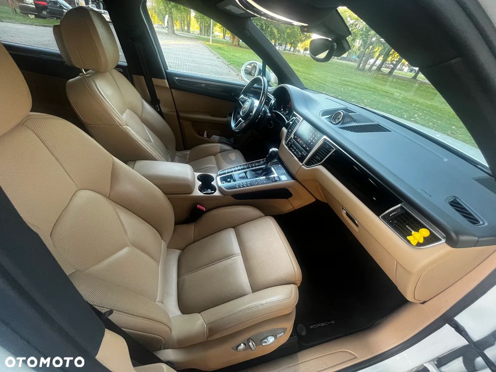 Porsche Macan - 15