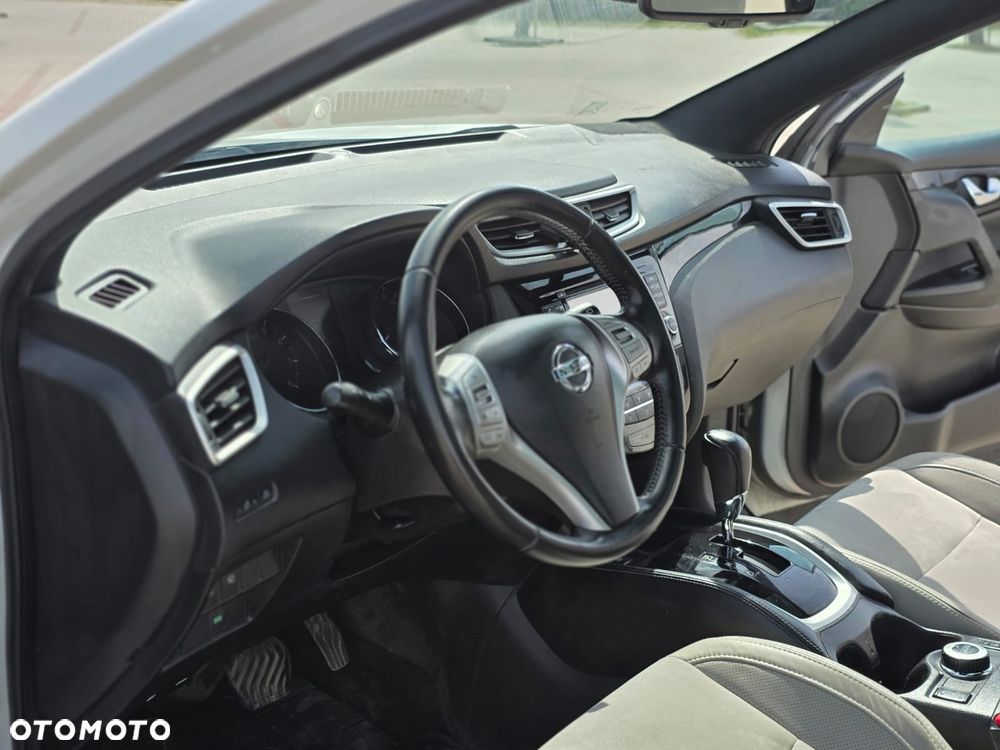 Nissan Qashqai - 10