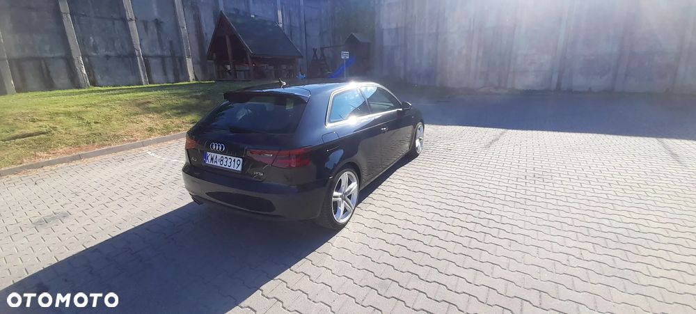 Audi A3 3-drzwiowe 1.4 TFSI S line Sportpaket - 3