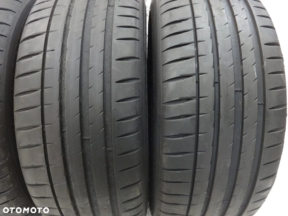 225/45/19 Michelin PilotSport 4 - 3
