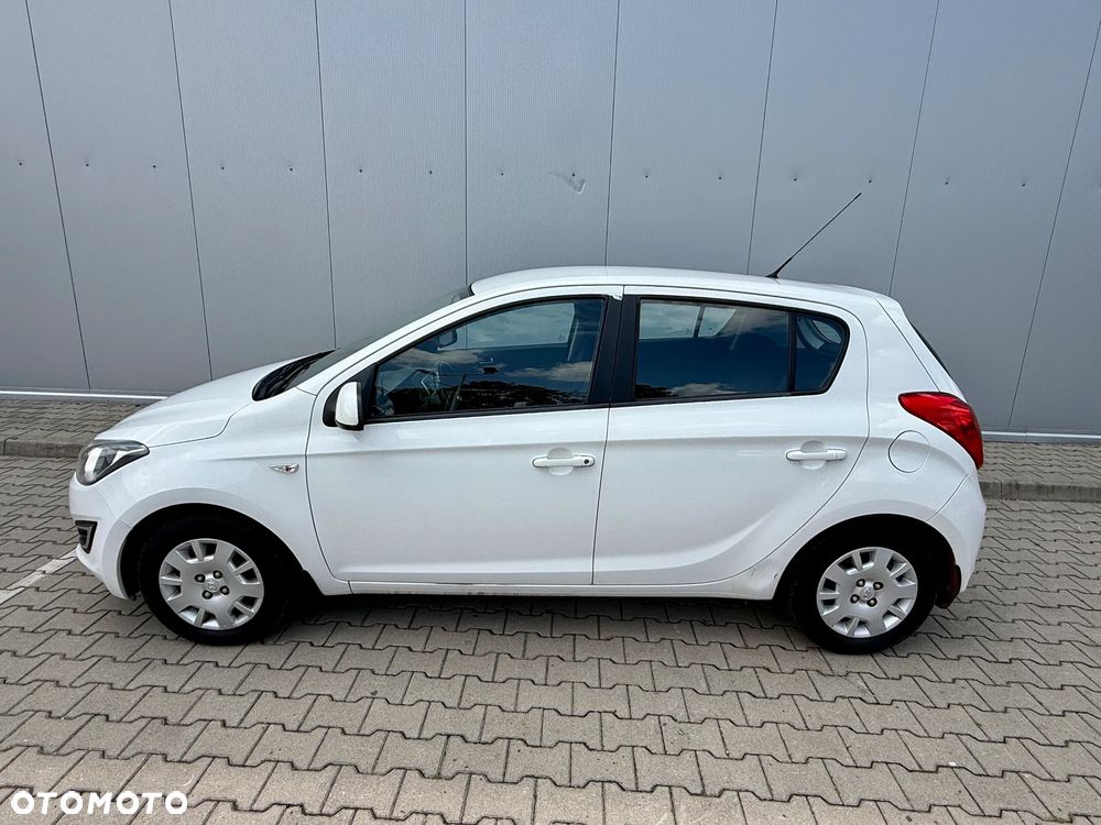 Hyundai i20 - 15