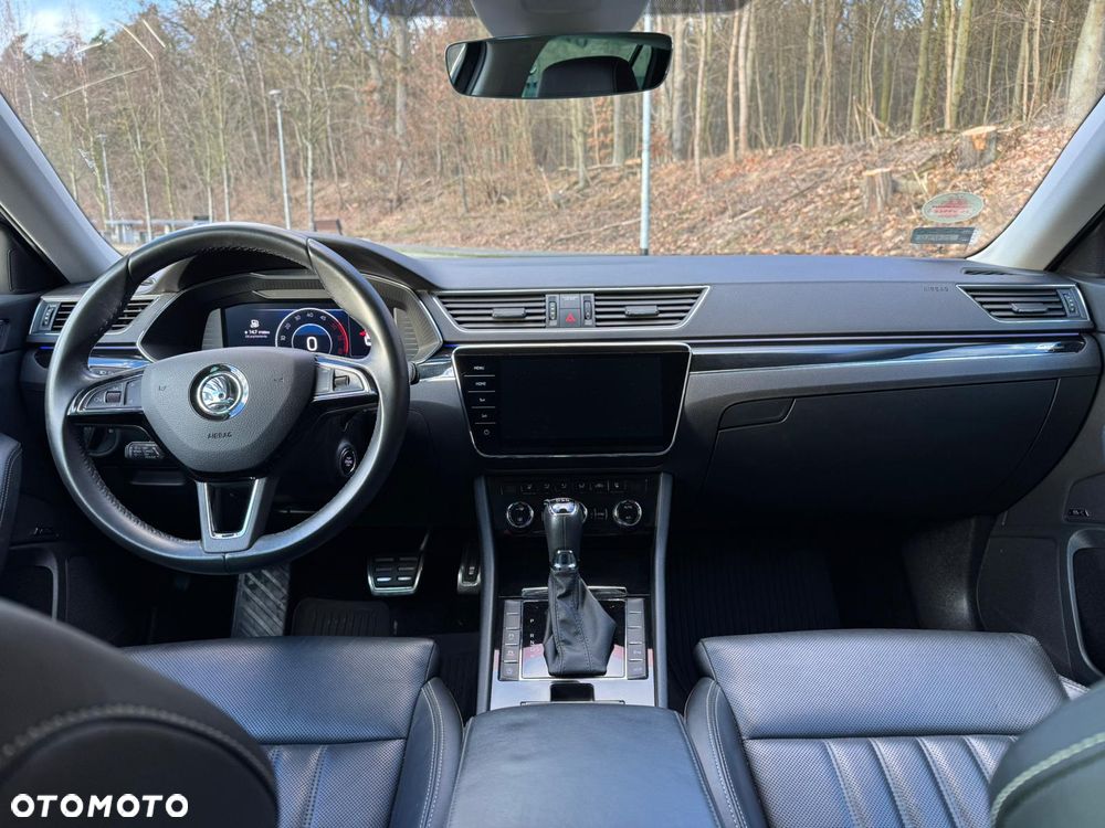 Skoda Superb 2.0 TDI L&K DSG - 9