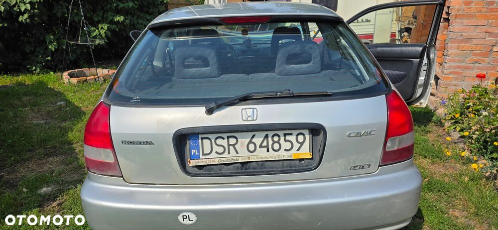 Honda Civic 1.4i S - 6