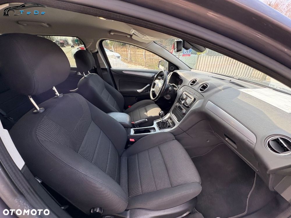 Ford Mondeo 1.6 T Platinium X Plus (Titanium) - 33