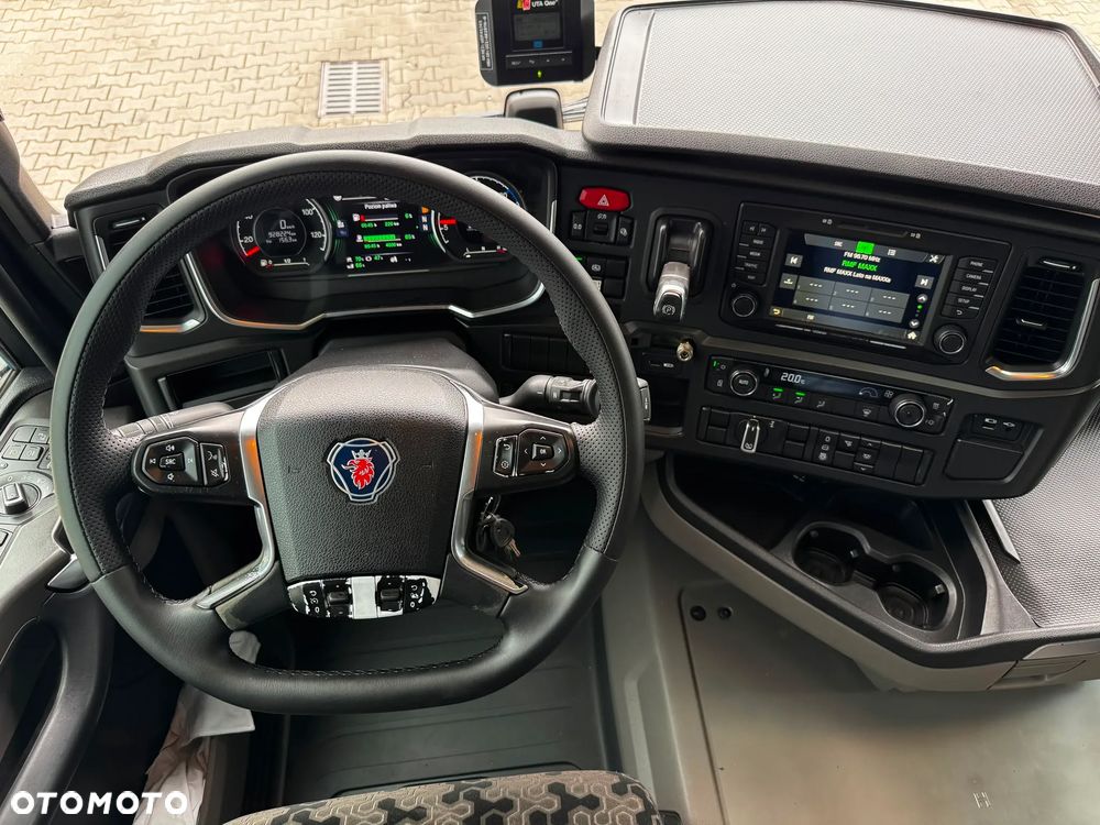 Scania R410 A4X2NA 4 PODUSZI - 22