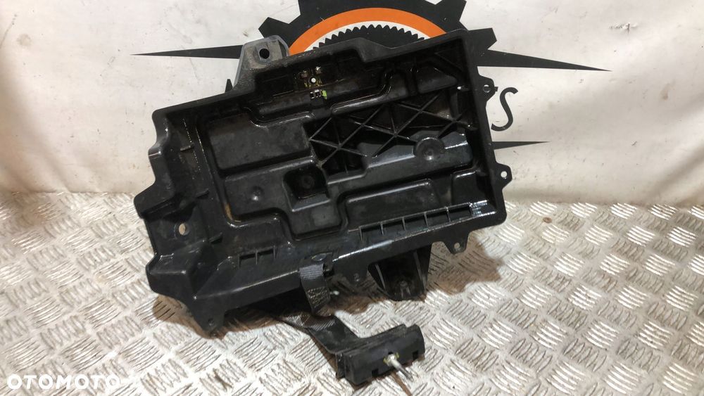 podstawa akumulatora chrysler pacifica 2017- - 1