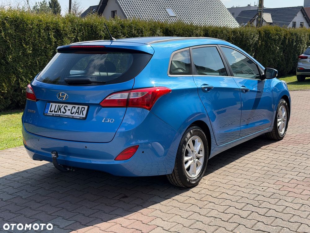 Hyundai i30 Kombi 1.6 GDi DCT Premium - 39