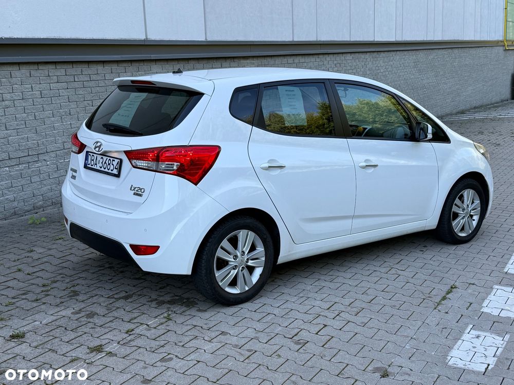 Hyundai ix20 - 11
