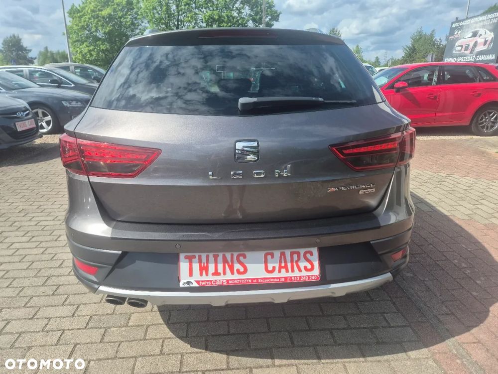 Seat Leon 2.0 TDI DPF XCELLENCE - 6