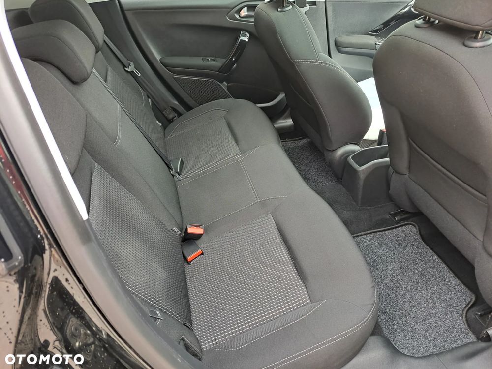 Peugeot 208 1.6 BlueHDi Active S&S - 14