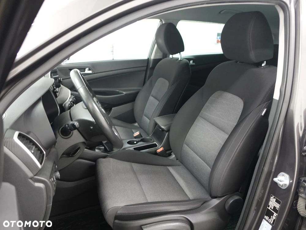 Hyundai Tucson 1.6 GDI BlueDrive Comfort 2WD - 20