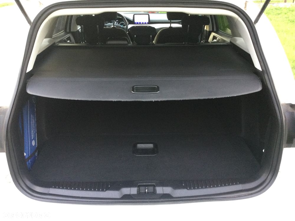 Ford Focus 1.5 EcoBlue Start-Stopp-System TITANIUM - 14