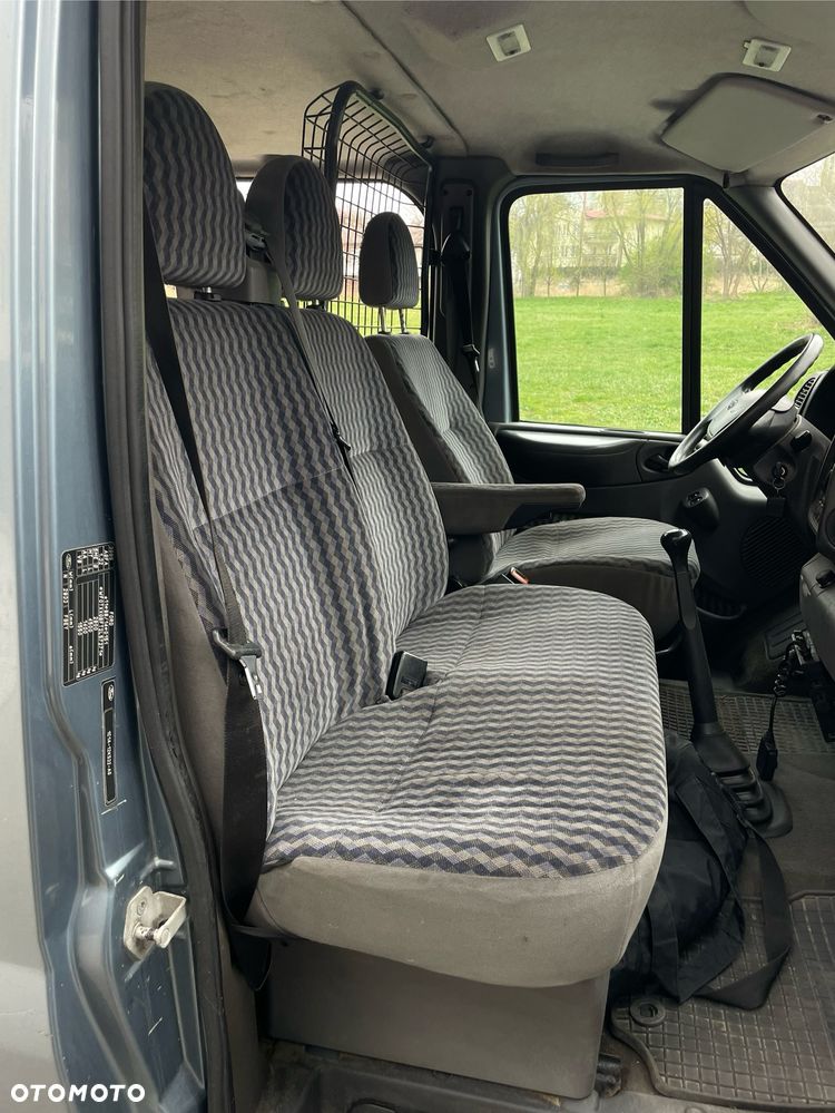 Ford Transit - 19