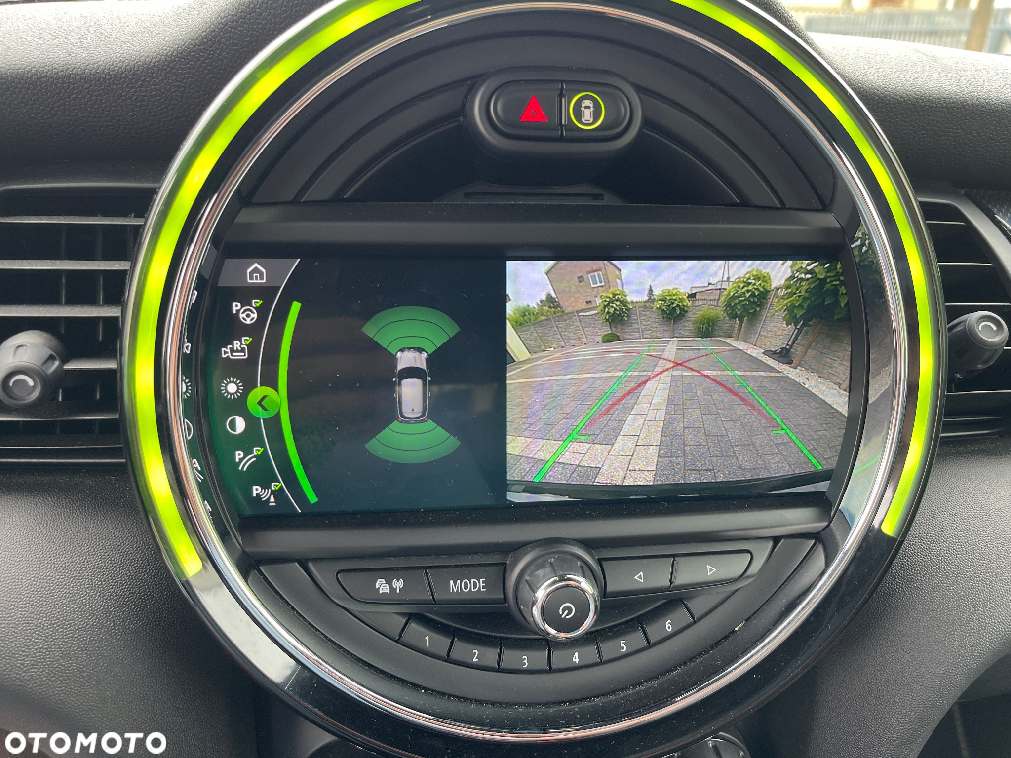 MINI Cooper SE Electric Trim - 29