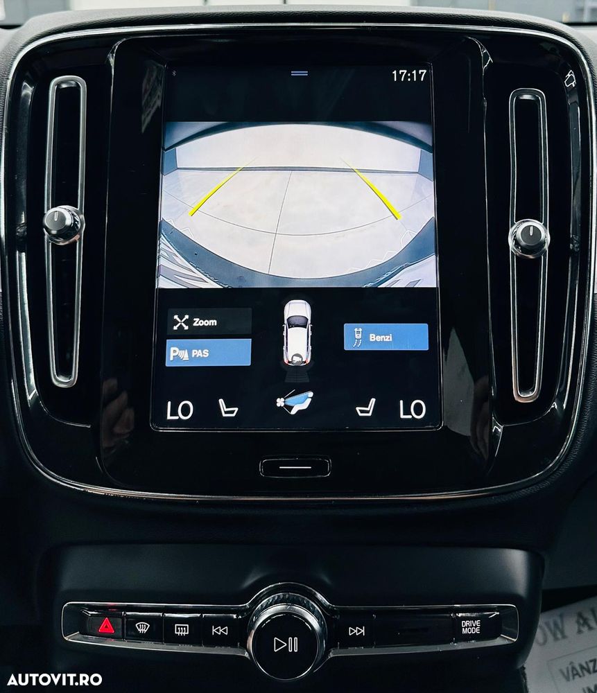 Volvo XC 40 T2 Momentum Core - 28
