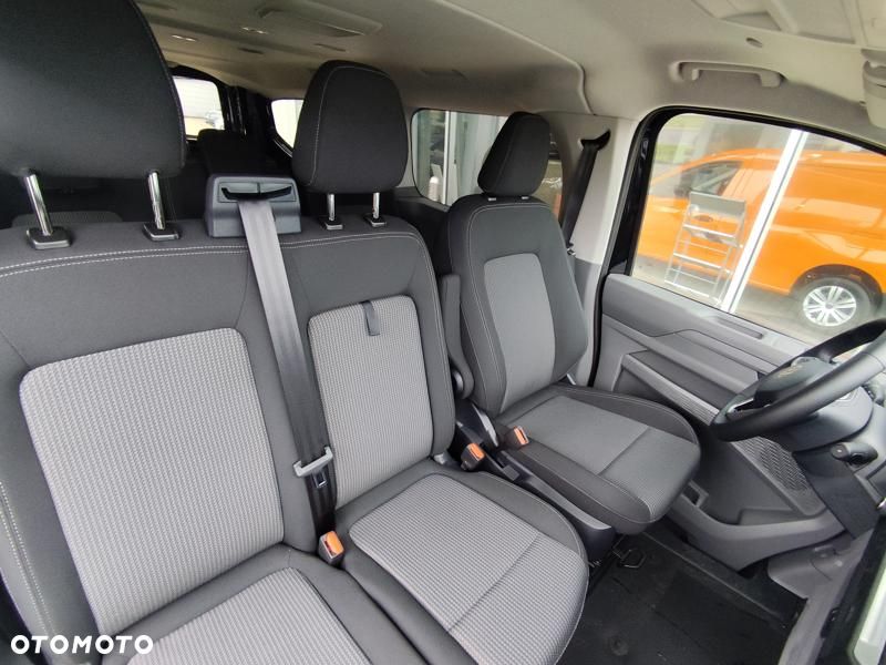 Volkswagen Transporter - 12