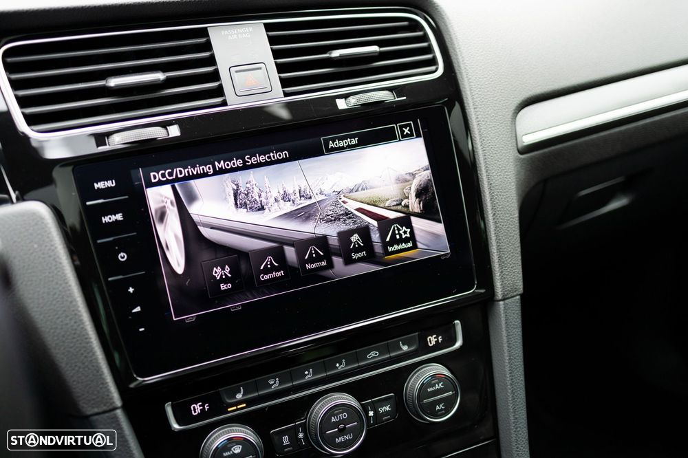 VW Golf 2.0 TDI GTD DSG - 40