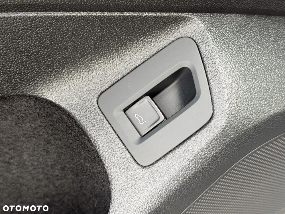 Volkswagen Passat 1.5 TSI EVO Business DSG - 31