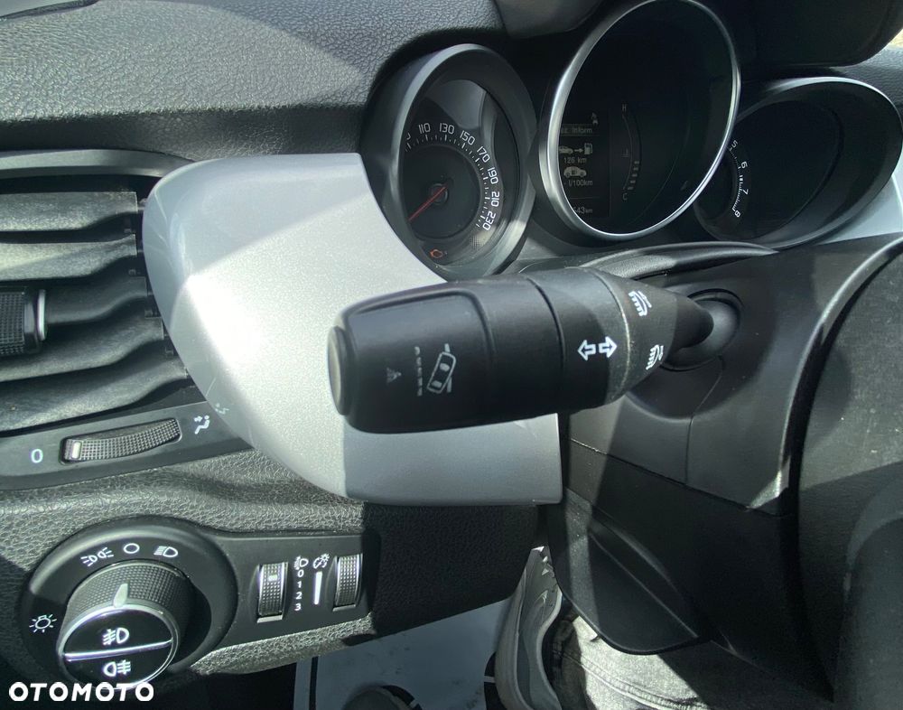 Fiat 500X 1.4 MultiAir 4x2 S&S Lounge - 32