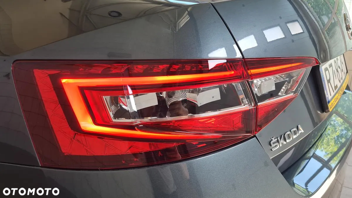 Skoda Superb 2.0 TDI 4x4 Style DSG - 38