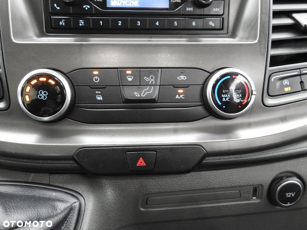 Ford TRANSIT FURGON BRYGADÓWKA  6 MIEJSC TEMPOMAT KLIMATYZACJA  185KM - 32