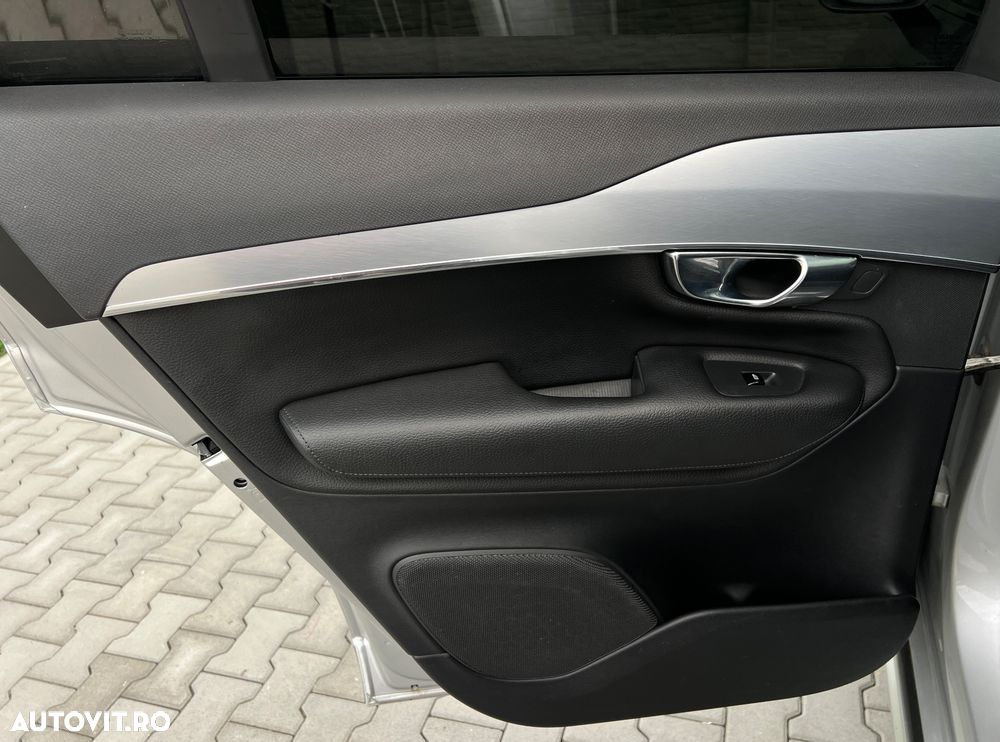 Volvo XC 90 D5 AWD Momentum - 20