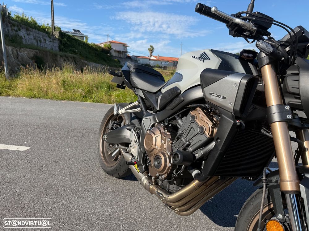 Honda CB - 8